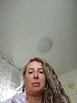 MariaRichi  online show from 09/29/25, 06:53