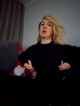 MariaRichi  online show from 12/23/25, 07:07