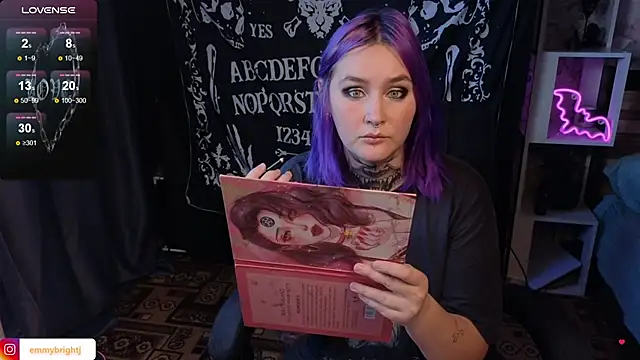 Snapshot of Emmybrightj_ chatting on 09/15/25, 05:52 Emmybrightj online show from 09/15/25, 05:52