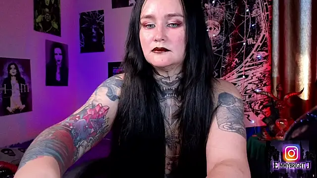 Snapshot of Emmybrightj_ chatting on 06/18/26, 02:43 Emmybrightj online show from 06/18/26, 02:43
