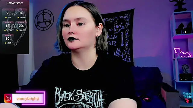 Snapshot of Emmybrightj_ chatting on 03/10/25, 05:43 Emmybrightj online show from 03/10/25, 05:43