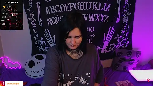 Snapshot of Emmybrightj_ chatting on 09/26/25, 01:12 Emmybrightj online show from 09/26/25, 01:12