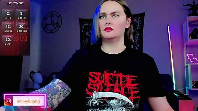 Snapshot of Emmybrightj_ chatting on 03/21/25, 07:11 Emmybrightj online show from 03/21/25, 07:11