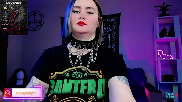 Snapshot of Emmybrightj_ chatting on 03/14/25, 01:05 Emmybrightj online show from 03/14/25, 01:05