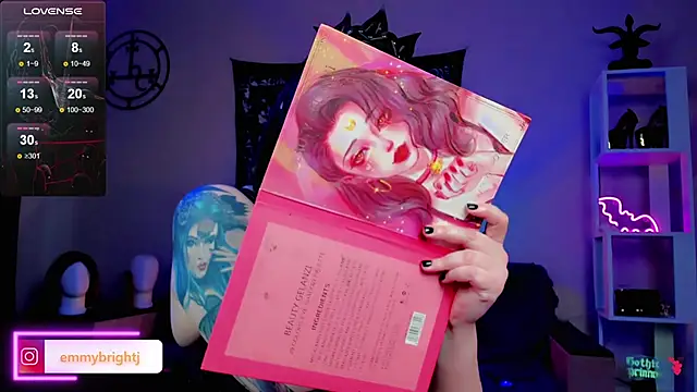 Snapshot of Emmybrightj_ chatting on 03/16/25, 01:17 Emmybrightj online show from 03/16/25, 01:17