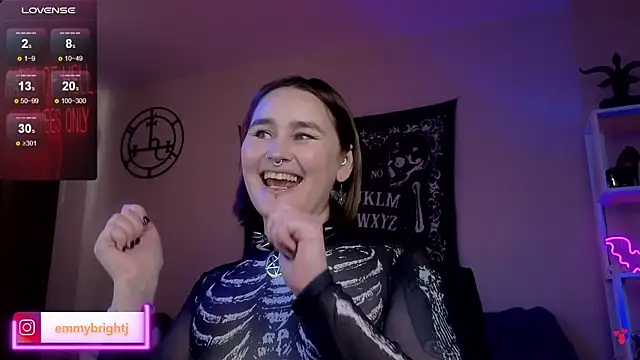 Snapshot of Emmybrightj_ chatting on 03/22/25, 02:37 Emmybrightj online show from 03/22/25, 02:37