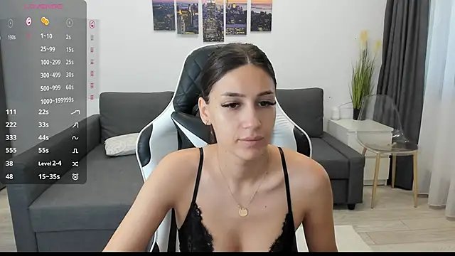 Kimi Ivy online show from 09/19/25, 04:16