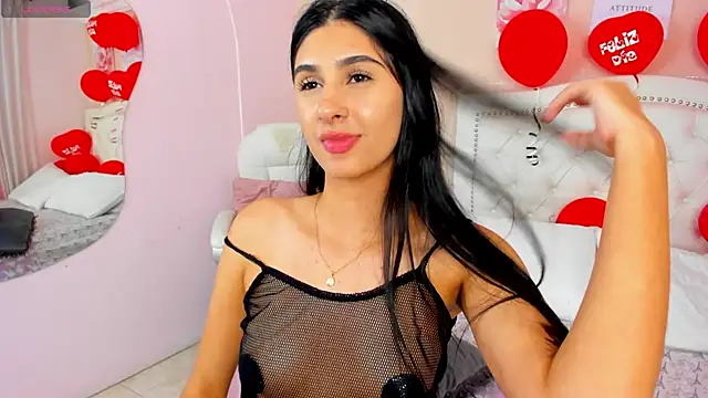 Snapshot of Ashley_Evans18 chatting on 02/17/25, 05:44 Ashley Evans18 online show from 02/17/25, 05:44