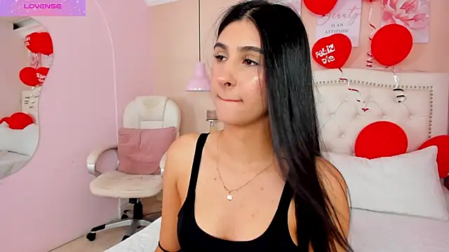 Snapshot of Ashley_Evans18 chatting on 02/21/25, 12:38 Ashley Evans18 online show from 02/21/25, 12:38