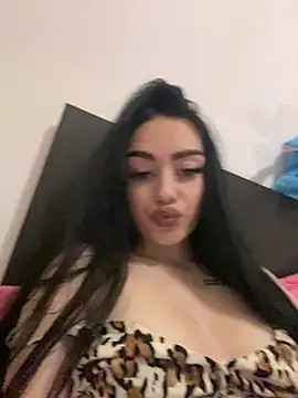 Gya Rue online show from 11/16/25, 02:49