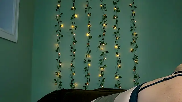 SummerLovingXoXo online show from 11/26/25, 11:05