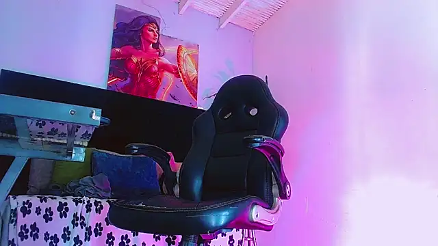 HannibalLester online show from 11/25/25, 04:46