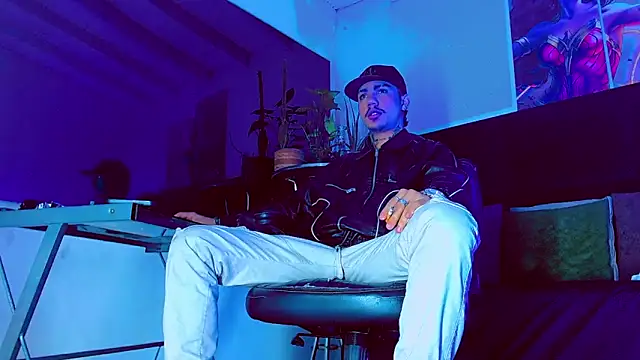 HannibalLester online show from 12/21/25, 05:36