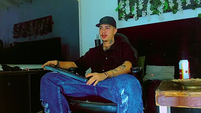 HannibalLester online show from 04/12/26, 05:11