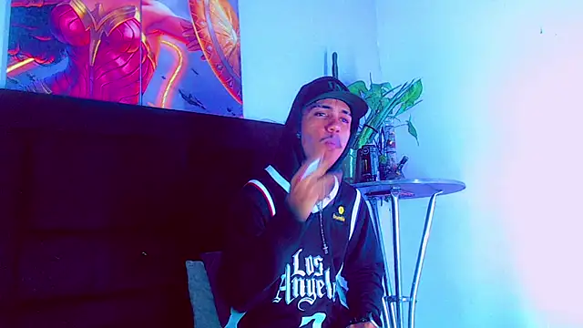 HannibalLester online show from 11/14/25, 04:16