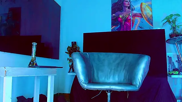 HannibalLester online show from 12/20/25, 04:26