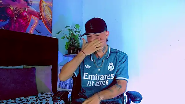 HannibalLester online show from 11/23/25, 05:50