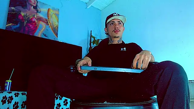 HannibalLester online show from 10/26/25, 06:08