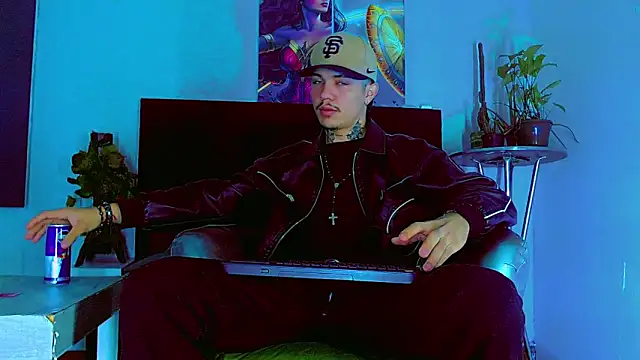 HannibalLester online show from 12/17/25, 03:44