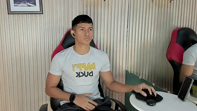 yei-sant online show from 10/31/25, 03:36