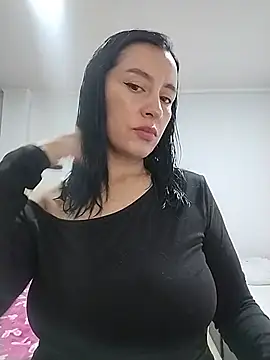 Snapshot of hailey85 chatting on 07/17/26, 12:52 hailey85 online show from 07/17/26, 12:52