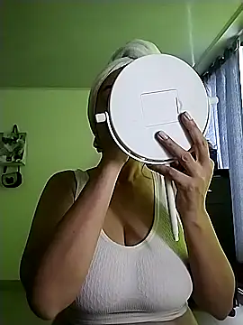 hailey85 online show from 11/02/25, 07:52