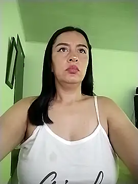 Snapshot of hailey85 chatting on 03/01/26, 07:36 hailey85 online show from 03/01/26, 07:36