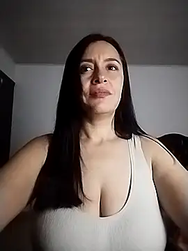 hailey85 online show from 10/14/25, 11:14