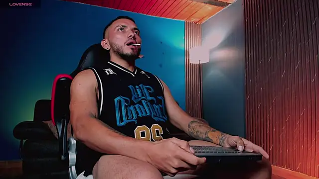 maximusclark1 online show from 01/10/26, 03:13