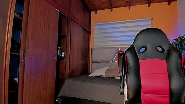 maximusclark1 online show from 03/17/26, 01:30