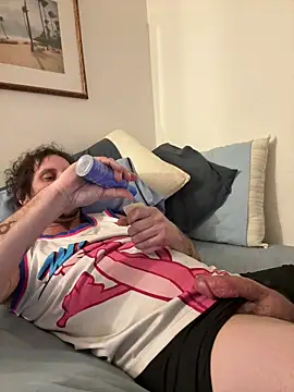 mackshaft4711 online show from 12/17/25, 05:34