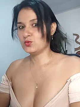 elena jonees online show from 11/07/25, 08:13