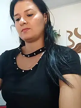 elena jonees online show from 10/18/25, 02:52