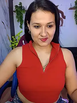Snapshot of elena_jonees chatting on 07/07/26, 08:45 elena jonees online show from 07/07/26, 08:45