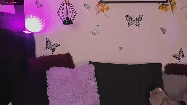 yoishat77 online show from 04/16/26, 03:18