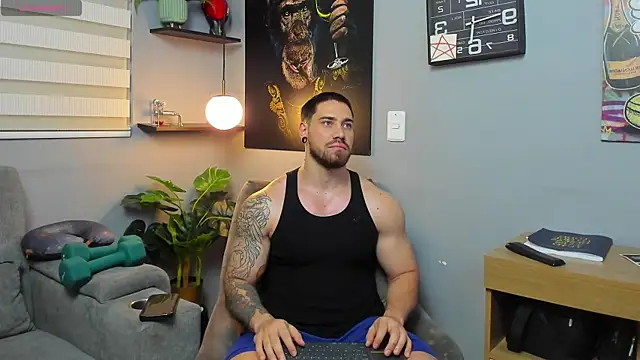 Giorgio-Leone online show from 04/14/26, 12:37