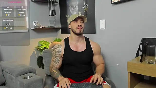 Giorgio-Leone online show from 10/26/25, 06:08