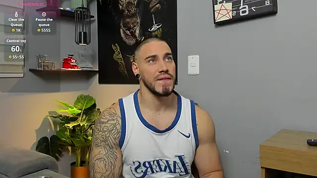 Giorgio-Leone online show from 12/22/25, 12:33