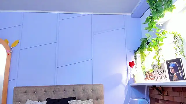 nathalie rossel online show from 10/11/25, 06:42