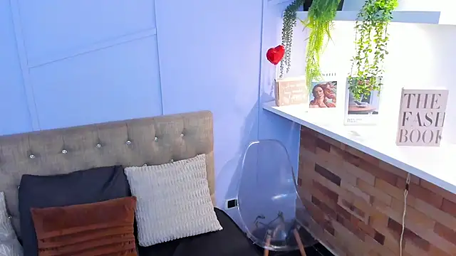 nathalie rossel online show from 11/04/25, 07:17