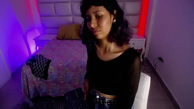 Akane Uwu online show from 03/23/25, 03:43