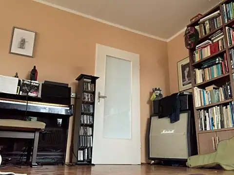 Bula94193 online show from 11/07/25, 09:47