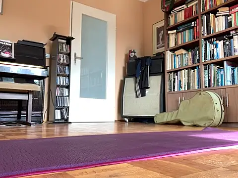 Snapshot of Bula94193 chatting on 04/03/26, 11:05 Bula94193 online show from 04/03/26, 11:05