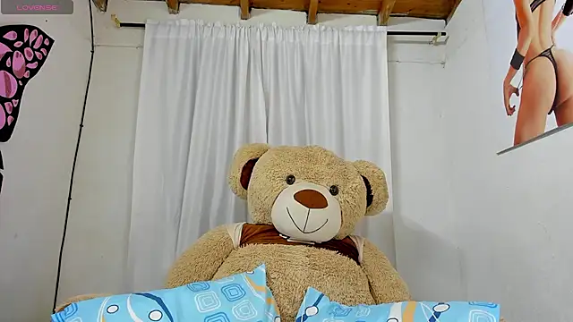 sweet amalia4 online show from 09/23/25, 03:08