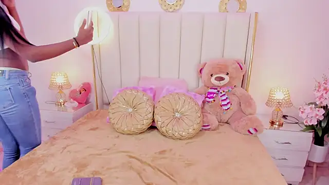 evangelin ts online show from 10/11/25, 01:45