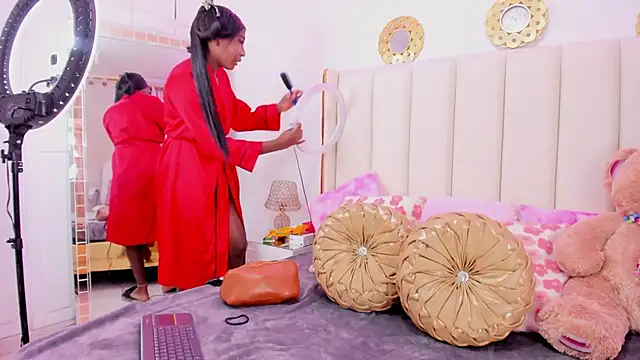 evangelin ts online show from 11/14/25, 01:59