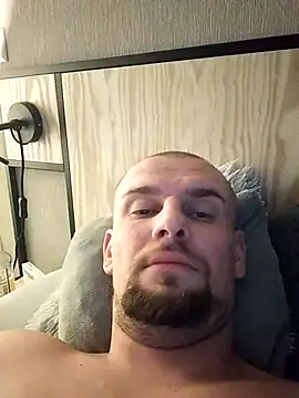 Regularfucker28 online show from 09/13/25, 03:17