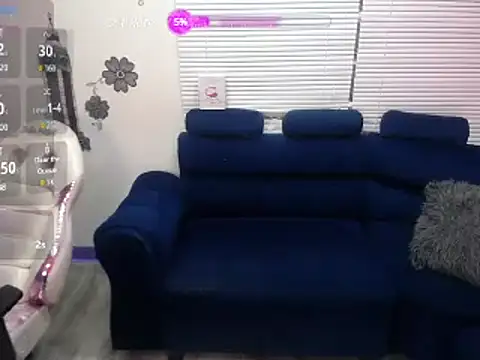 Snapshot of Naiara_Sex_ chatting on 03/02/25, 06:57 Naiara Sex online show from 03/02/25, 06:57