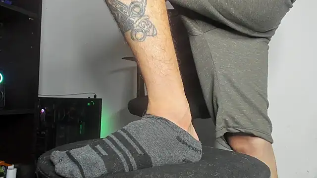 Snapshot of Dimitri_higth420 chatting on 12/16/25, 02:27 Dimitri higth420 online show from 12/16/25, 02:27