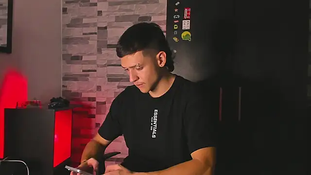 Snapshot of Dimitri_higth420 chatting on 09/30/25, 01:22 Dimitri higth420 online show from 09/30/25, 01:22